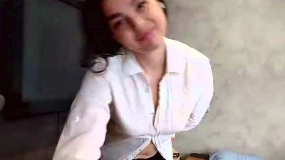 AlaineChaudhry live from United States