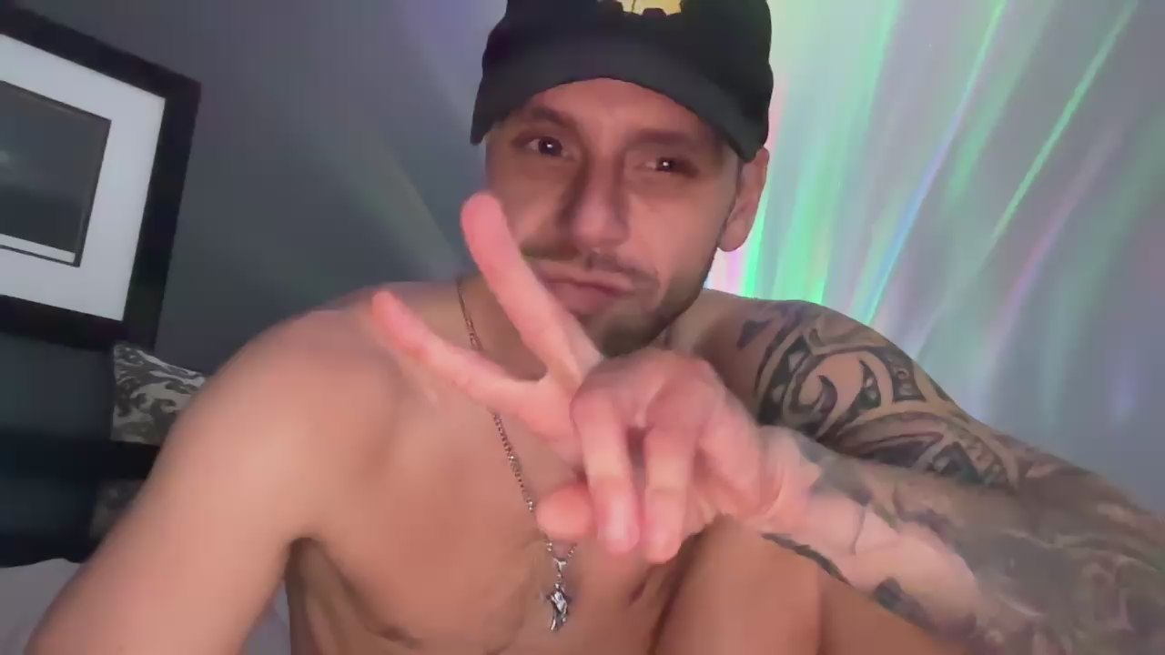 Albertm1991 live from United States