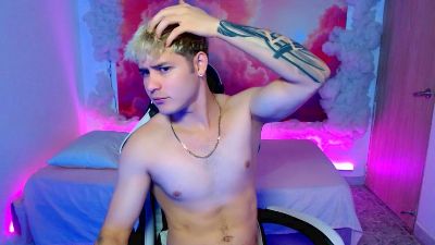 AlexPierss live from Colombia