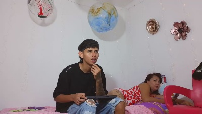 AliceAndDrew live from Colombia