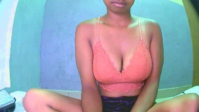 Aliciah02 live from Madagascar