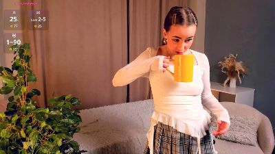 AlishaSloup live from France