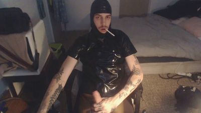 Alistair666 live from Australia