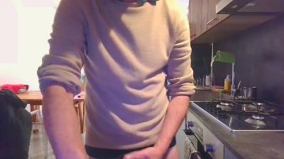 AndreaCapote live from Italy