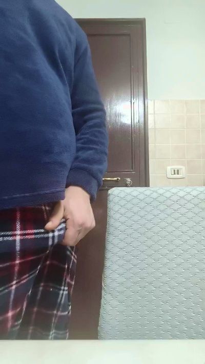 Ani966 live from Italy