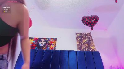 Annie_switt live from Colombia