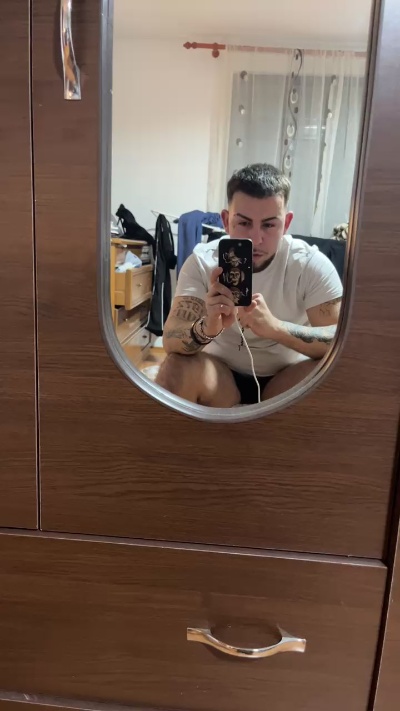 AnonimoNoName live from Italy