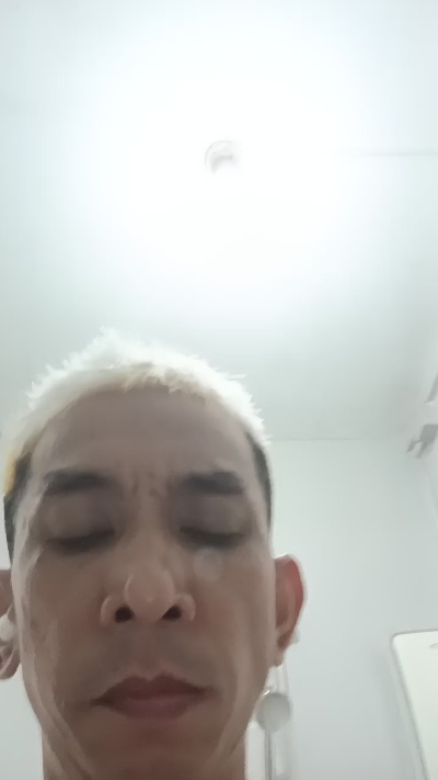 Aszluv1909 live from Singapore