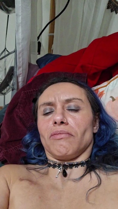 AthenaVelvet live from United States