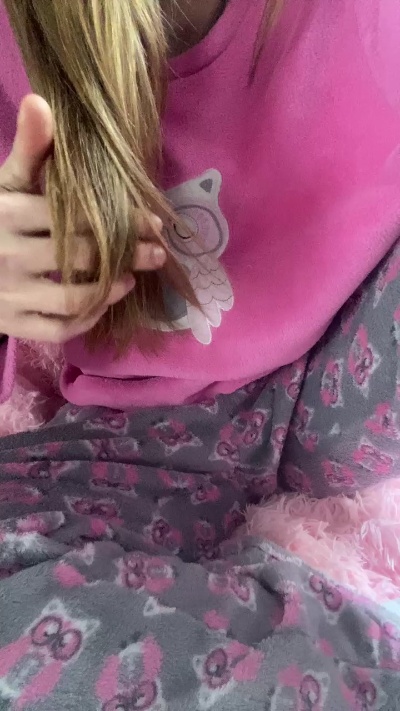 Barbie1986 live from Spain