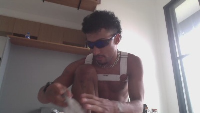 BlackDelToro live from Brazil