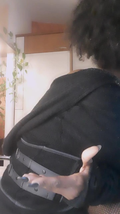 BlackWitchSG live from Italy