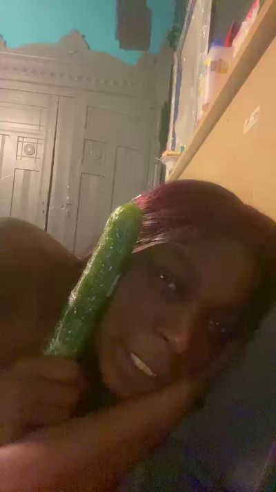 Blxkbarbie live from United States