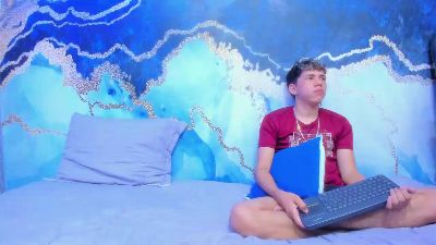 Boys_Pranks live from United States