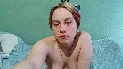 BrandeHaley live from United States