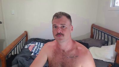 BrisbaneBottom live from Australia