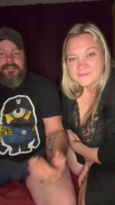 BustyGoddess69 live from United States