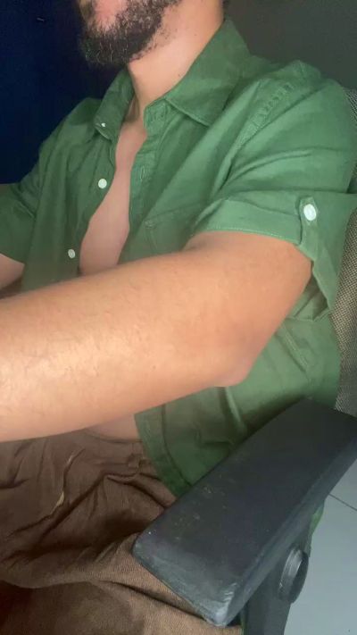 CacetaoCarente6 live from Brazil