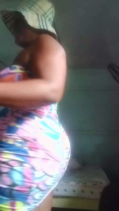 Caramelsweetie live from Netherlands