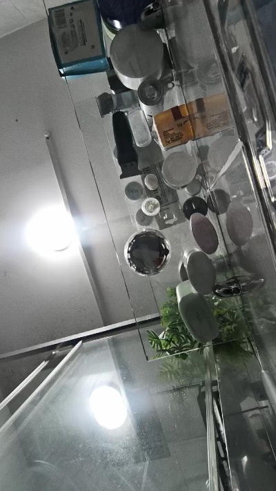 Carlosiq1 live from Spain