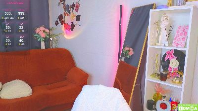 Caroline_Brownn live from Germany