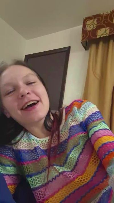 CasualPony live from United States