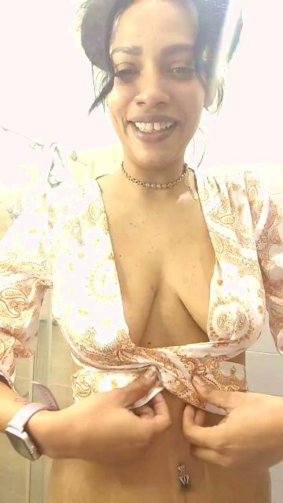 Chany_Chanel live from Italy