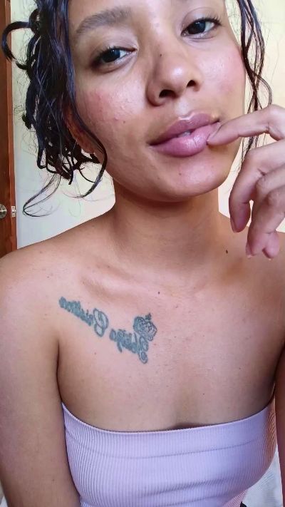 Charming_cute live from Colombia