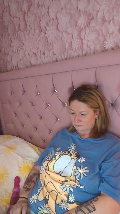 CherryWhisper live from United Kingdom