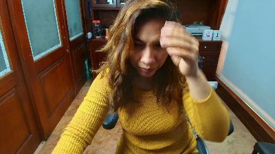 ChloeShine_ live from Colombia