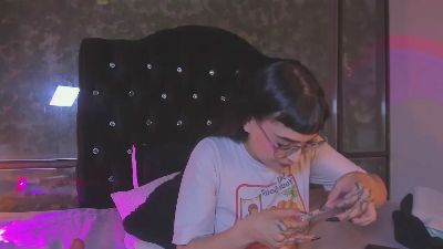 Cintya_Kros live from France