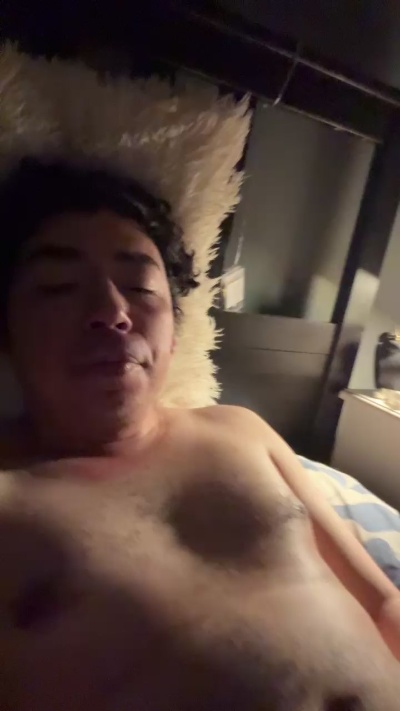 Curvedhotpns live from Ireland