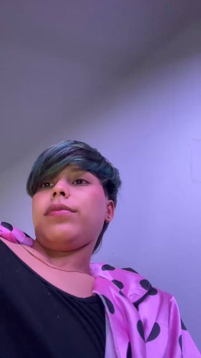 Cute_valerie666 live from Italy