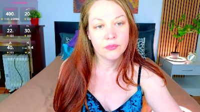 CutieGinger live from United States