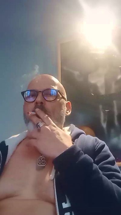 D4DLou1sX live from France