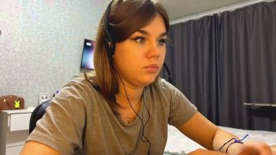 DaiseyWalrond live from France