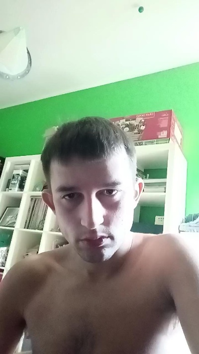 Dario3095 live from Italy