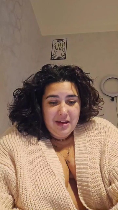 Deesse_luna live from France