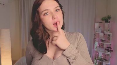 DevonaHutzler live from United States