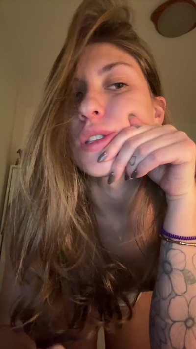 Domm99 live from Spain