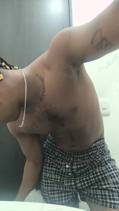 El_nichesito live from Dominican Republic