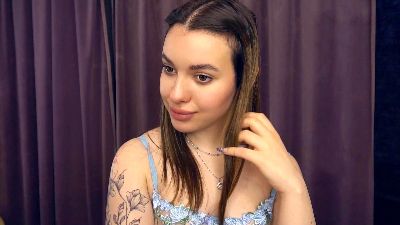 EllaKawano live from France