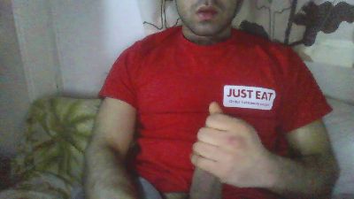 Essy_077 live from United Kingdom