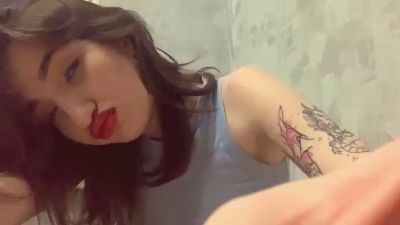 EugenieScimeca live from France