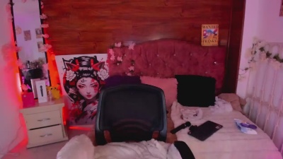 EveSinClaire live from United States