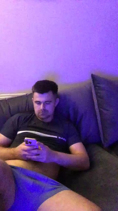 Eveningfun93 live from United Kingdom