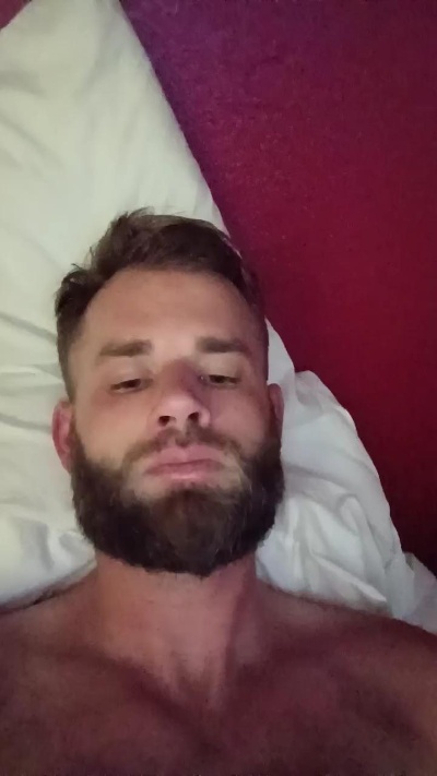 Feeethatkitty69 live from United States