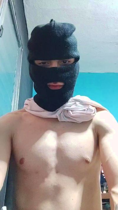 Garotoskull live from Brazil