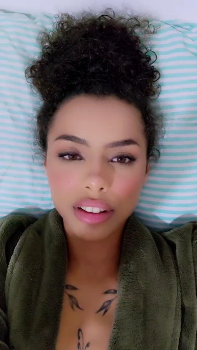 GauchaPretinha live from Brazil