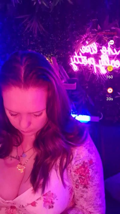 Gipsygirl1994 live from Netherlands